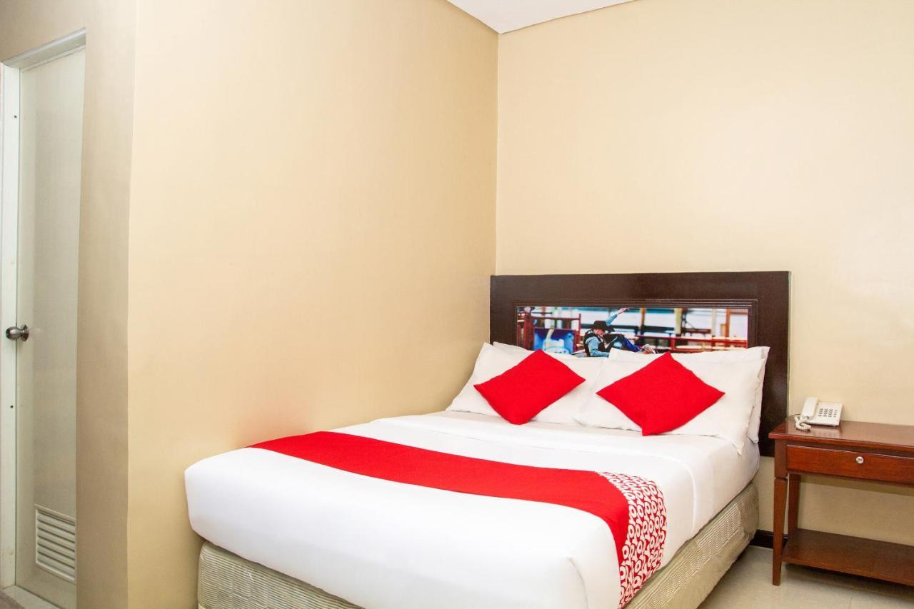 Oyo 133 Jazzy James Country Hotel 2 Davao City Dış mekan fotoğraf